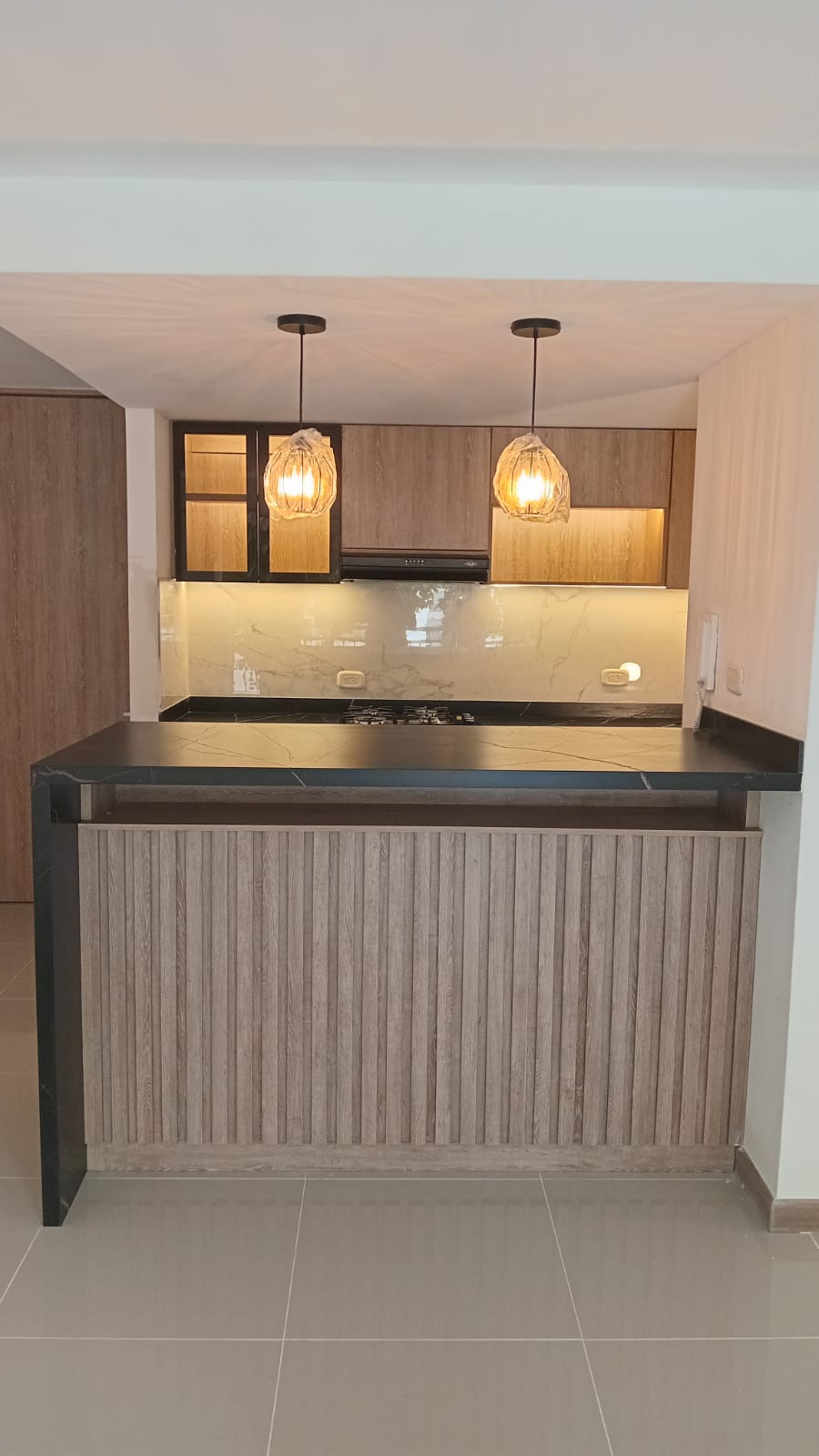 Cocina con Isla y Péndulos